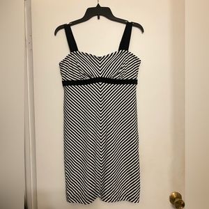 ATHLETA swim dress 36B/C striped wired support removable liners medium